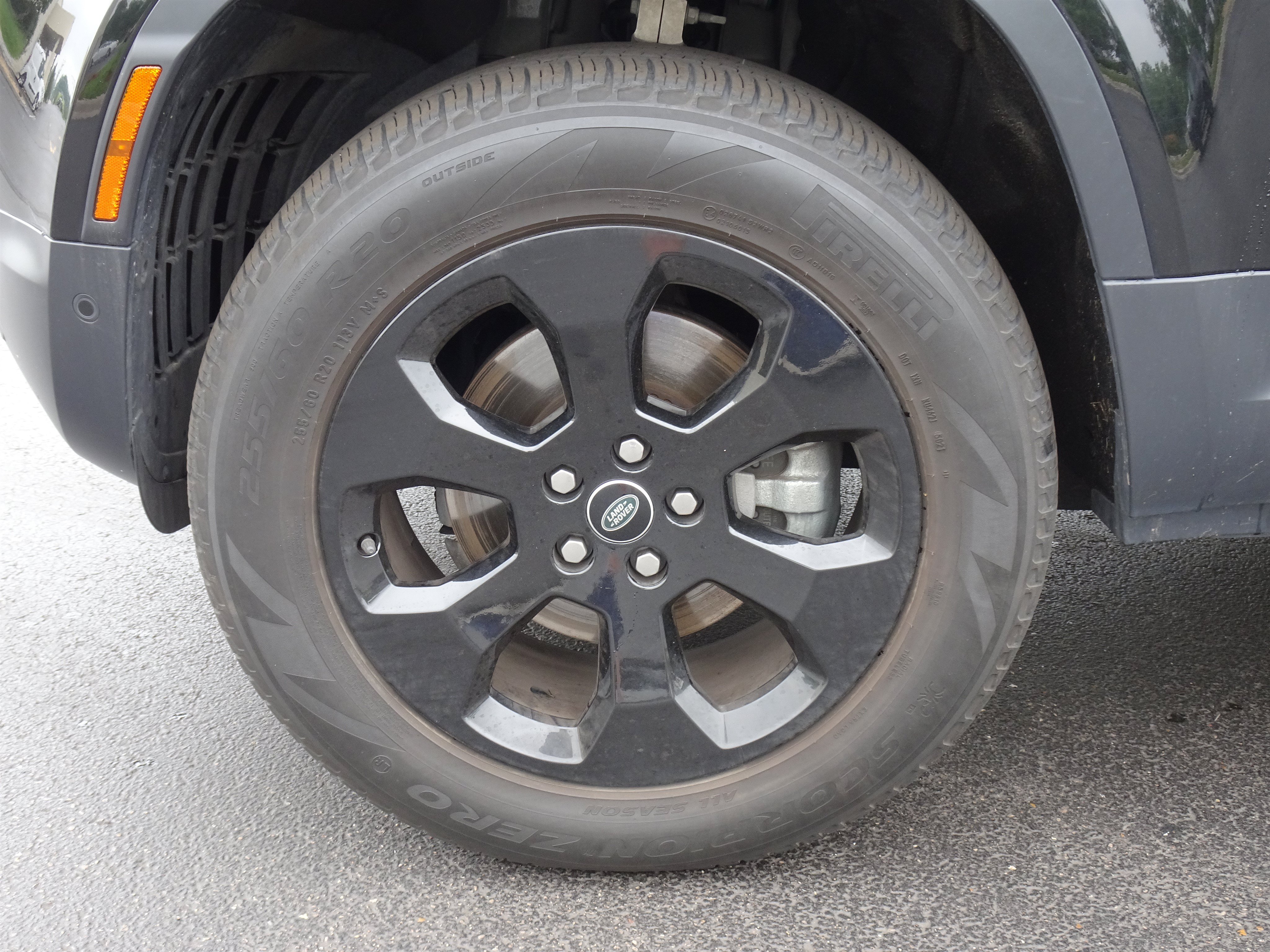 Certified 2023 Land Rover Defender 110 S AWD/4WD image 9