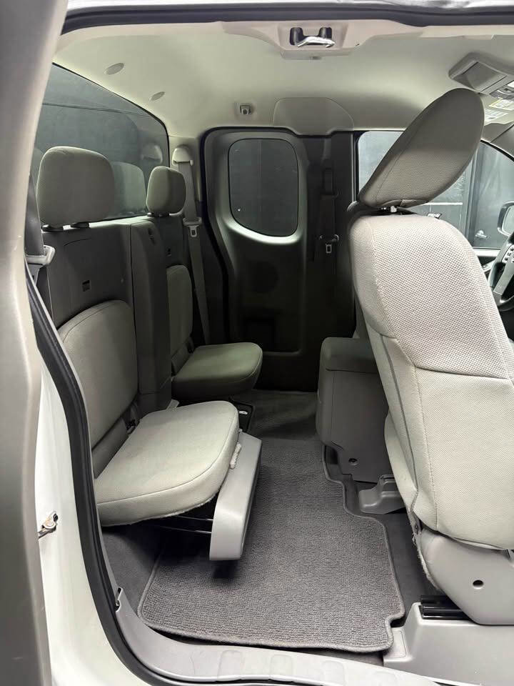 Used 2021 Nissan Frontier S image 20