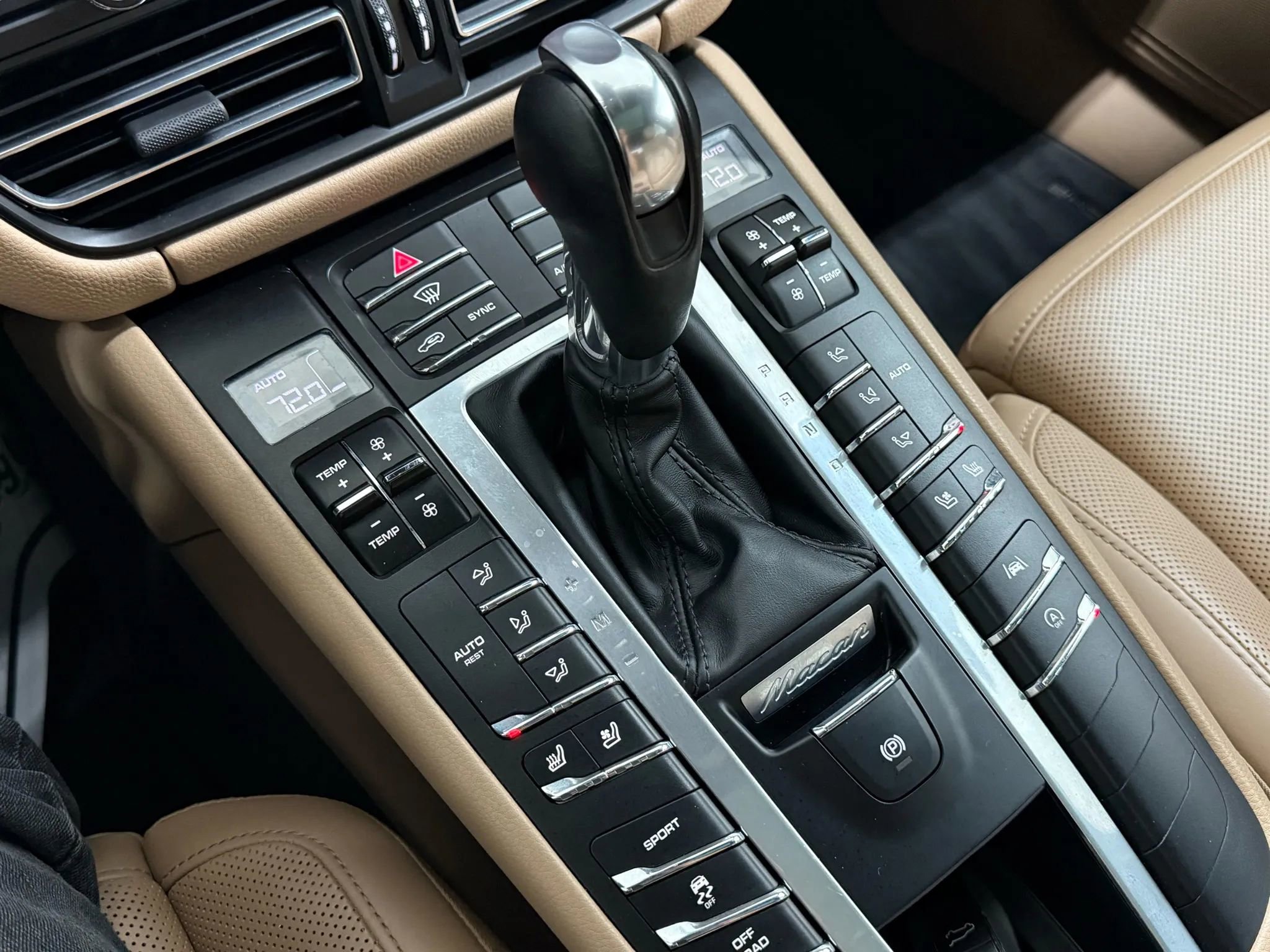 Used 2019 Porsche Macan image 28