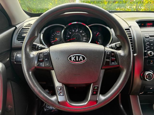 Used 2012 Kia Sorento LX w/ Convenience Pkg image 24