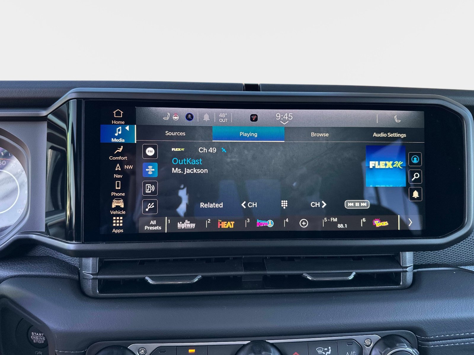 New 2026 Jeep Gladiator Mojave w/ Steel Bumper Group image 23