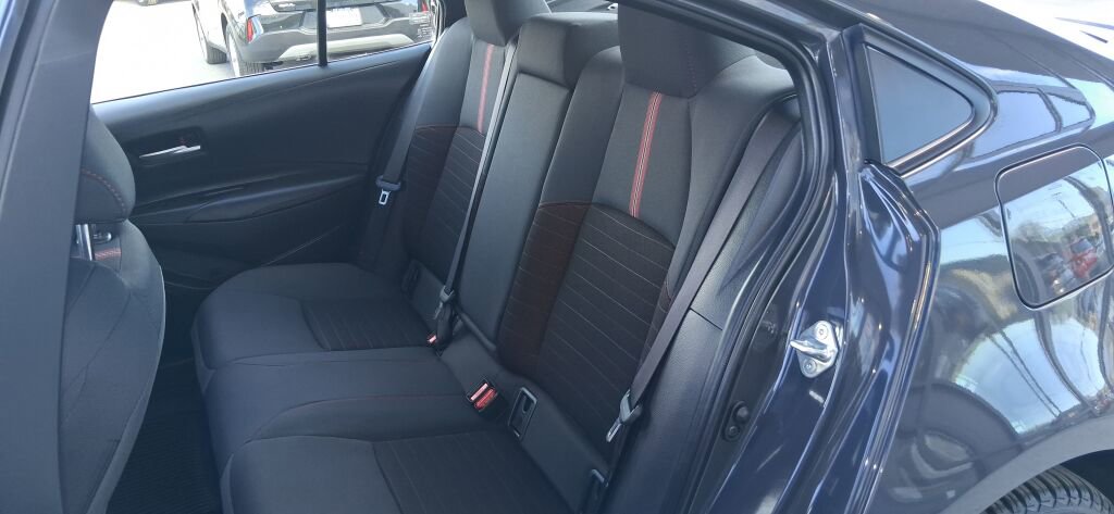 Used 2024 Toyota Corolla SE w/ SE Package image 30