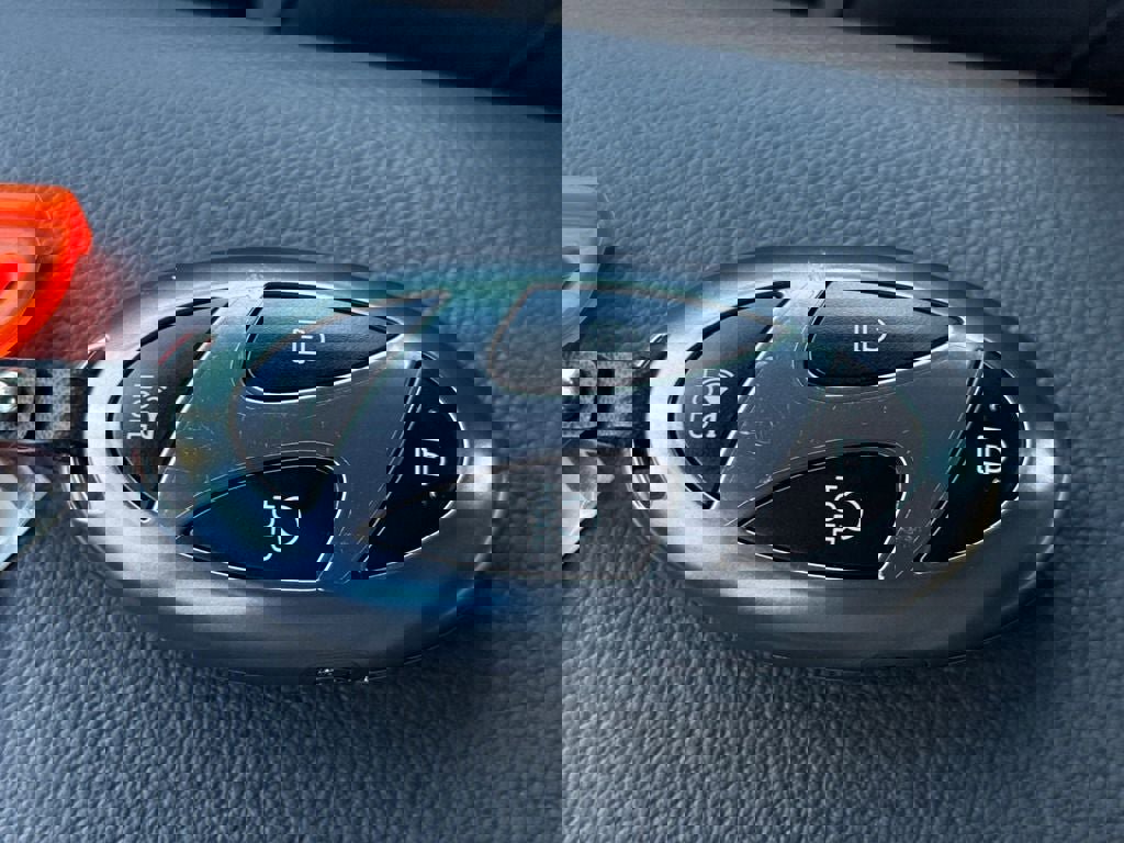 New 2025 Hyundai Elantra Sport image 25