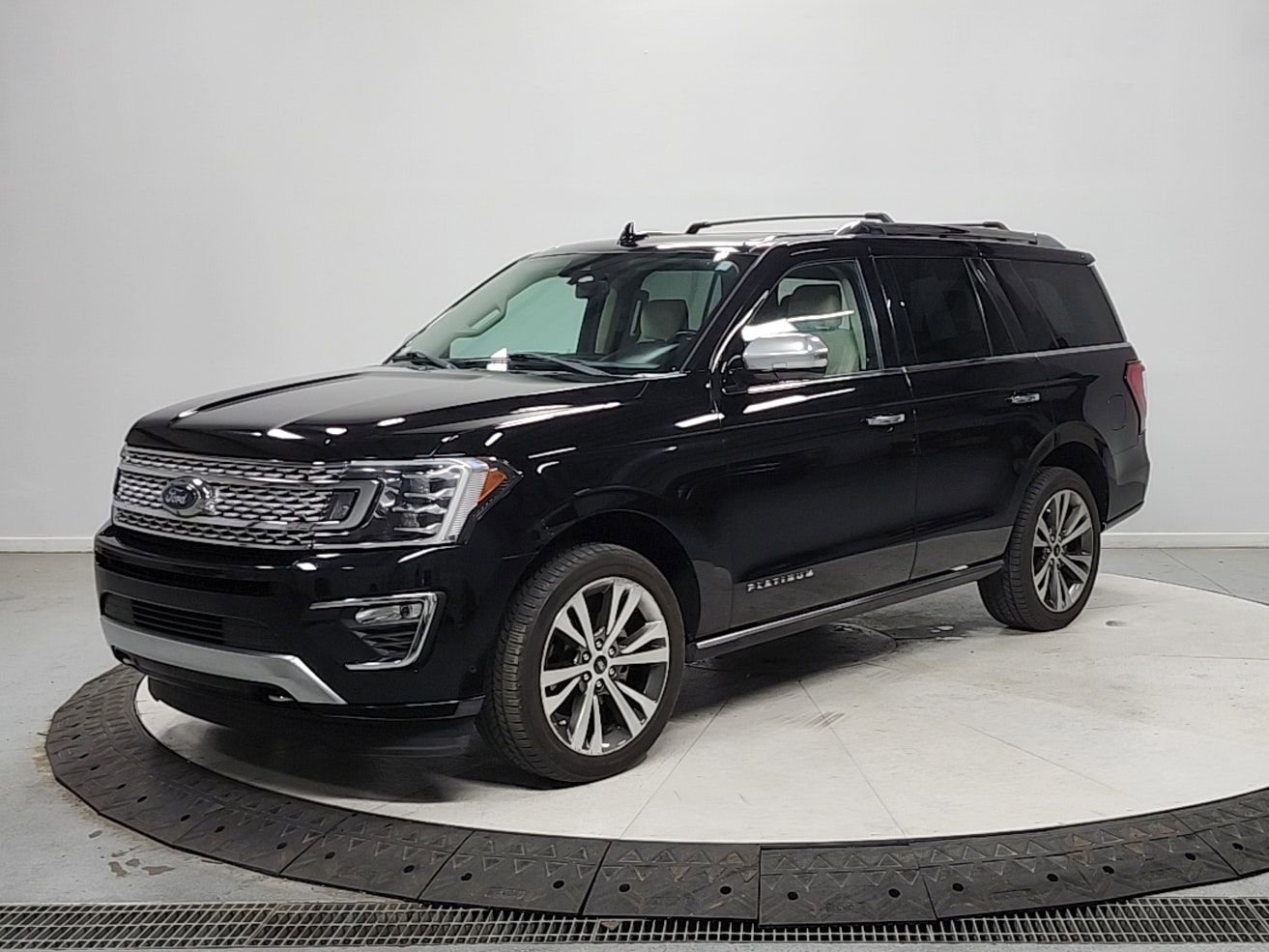Used 2021 Ford Expedition Platinum AWD/4WD image 3