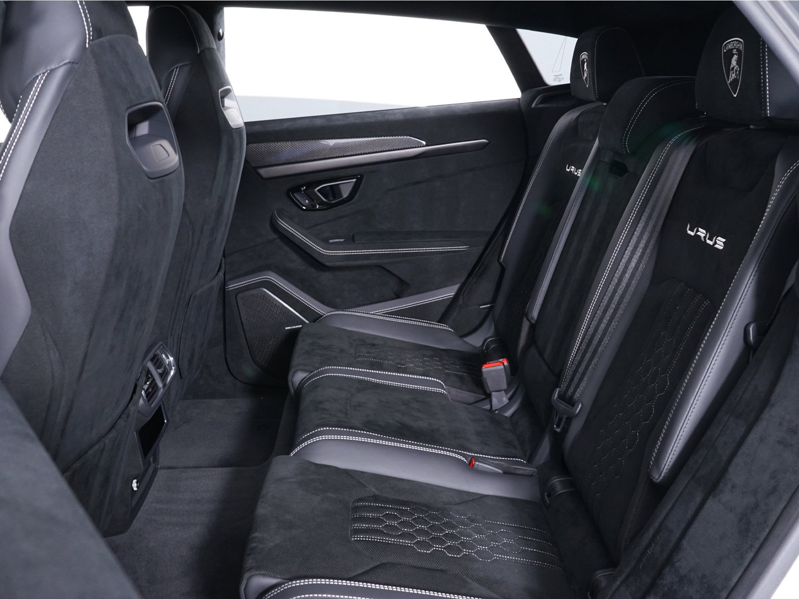 Used 2023 Lamborghini Urus Performante AWD/4WD image 26