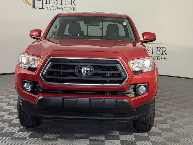 Used 2023 Toyota Tacoma SR5 AWD/4WD image 3