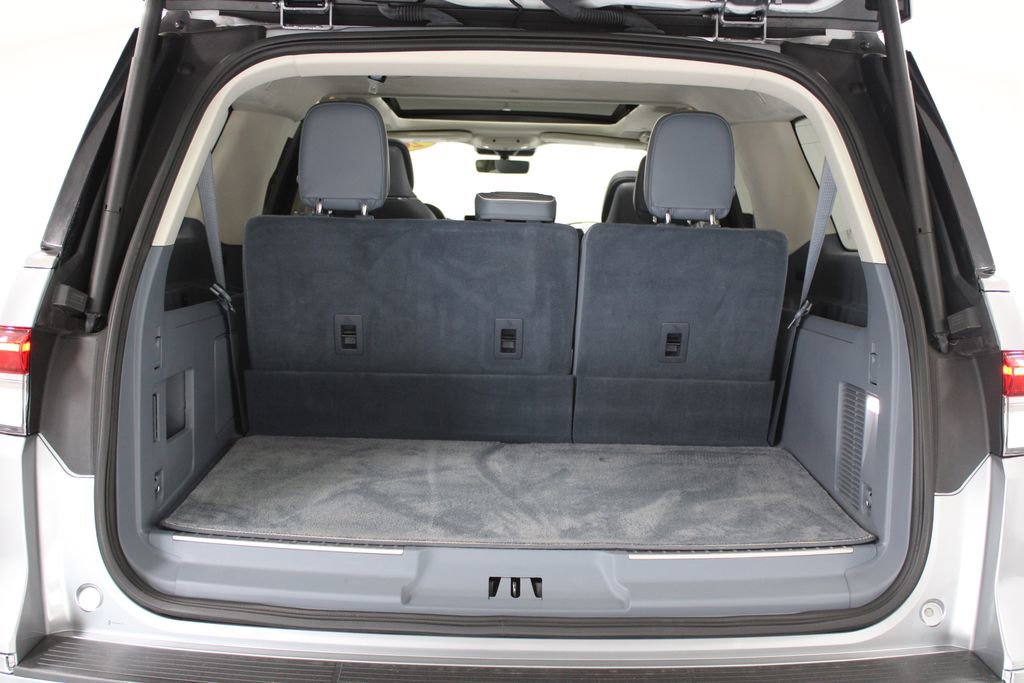 Used 2023 Lincoln Navigator L Black Label image 17