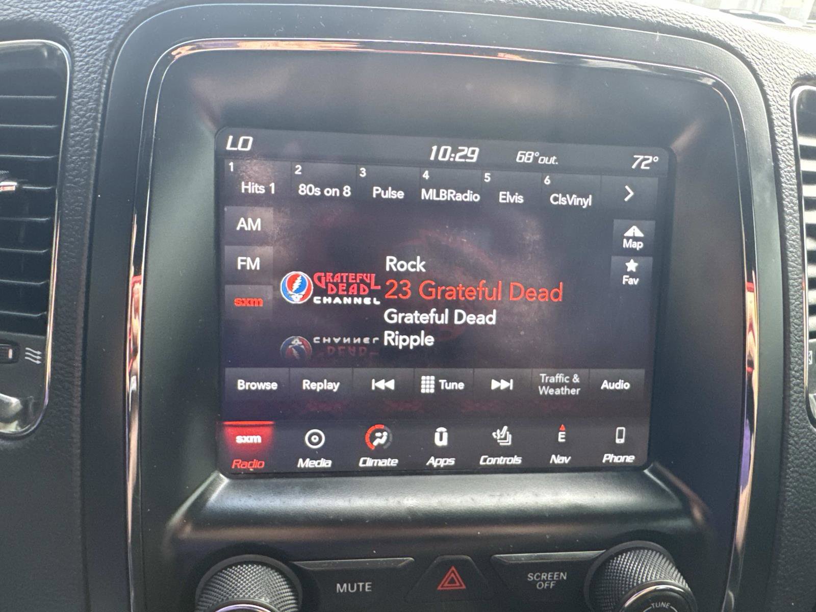 Certified 2018 Dodge Durango SRT image 24