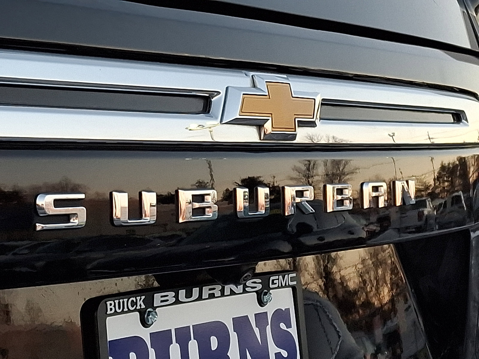 Used 2023 Chevrolet Suburban LT image 31