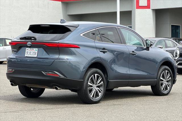 Certified 2024 Toyota Venza LE AWD/4WD image 2