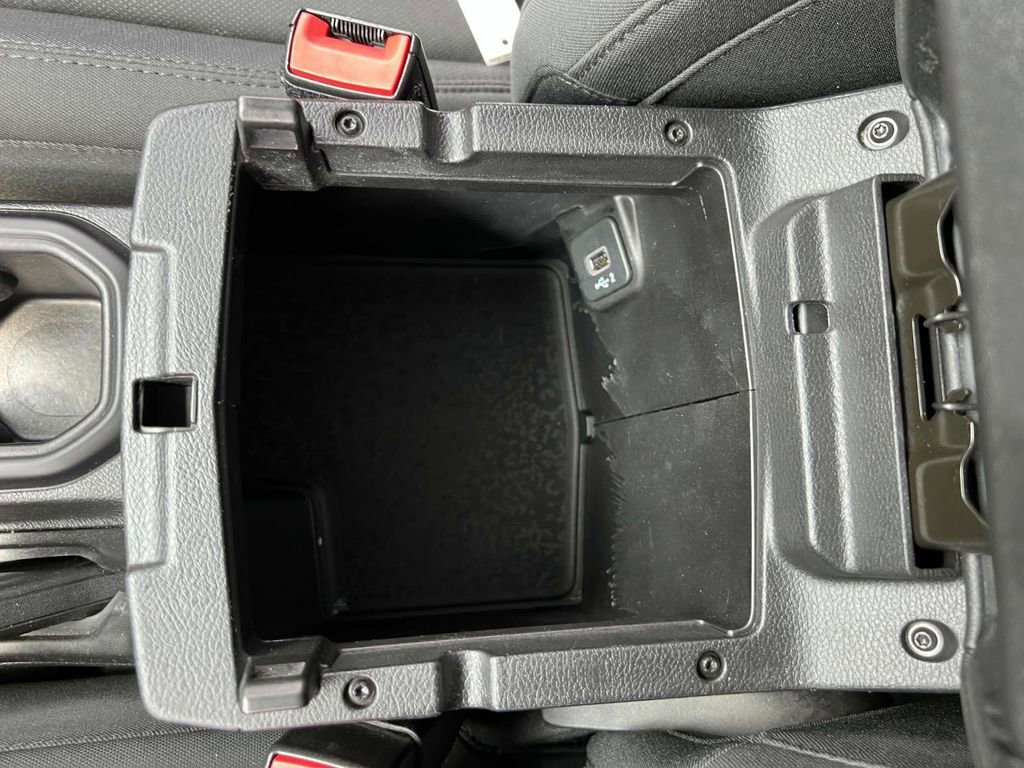 Certified 2021 Jeep Wrangler Unlimited Sport image 33