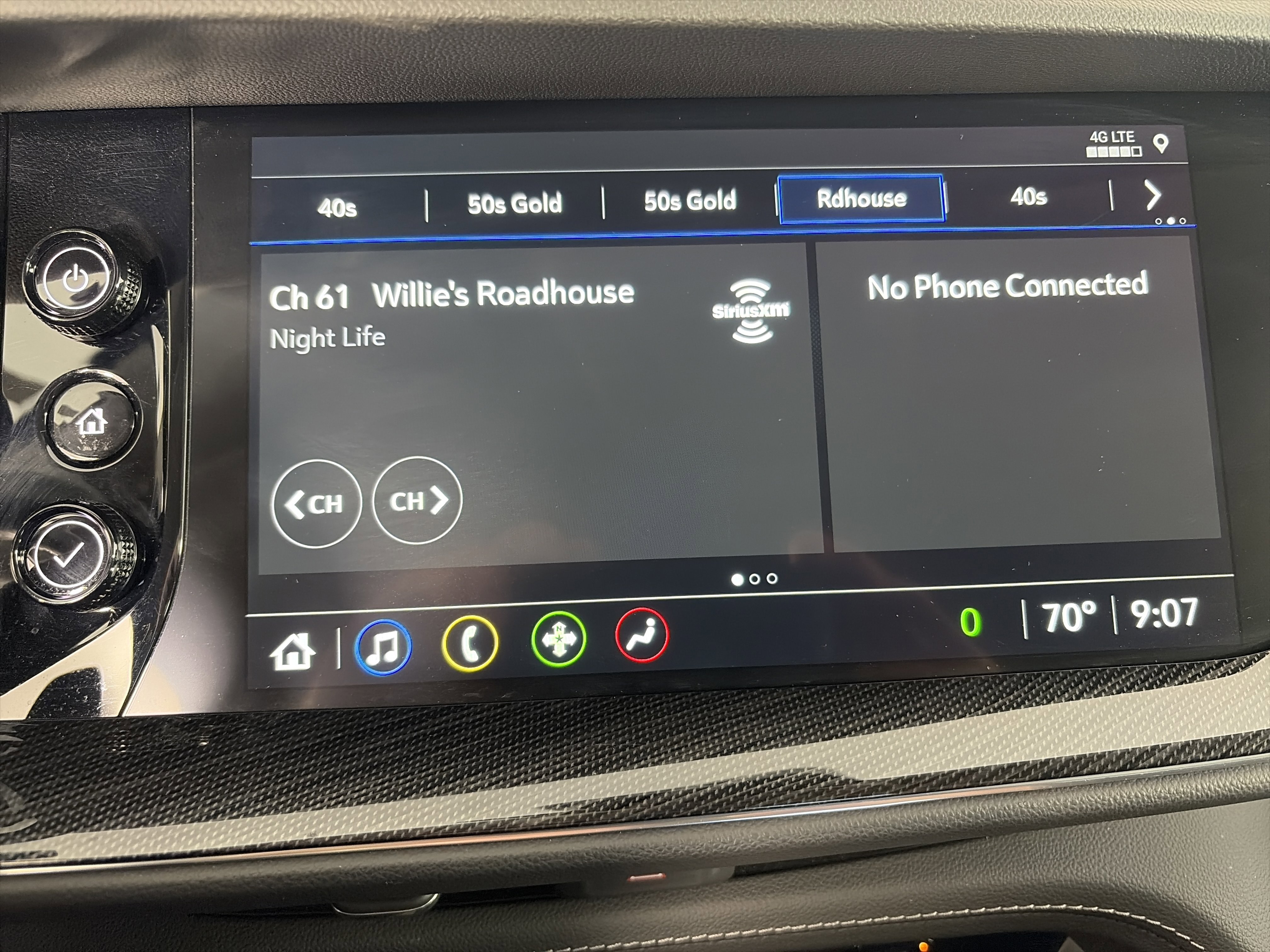 Used 2023 Buick Envision Essence AWD/4WD image 17