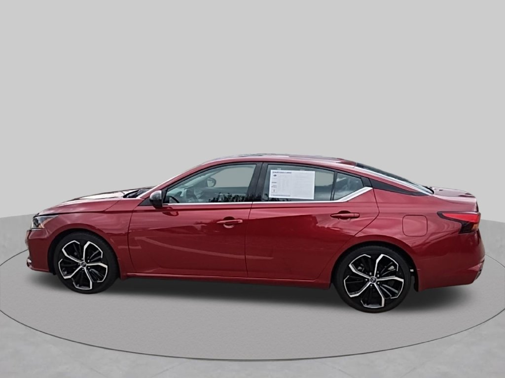 Used 2024 Nissan Altima 2.5 SR w/ SR Premium Package FWD image 8