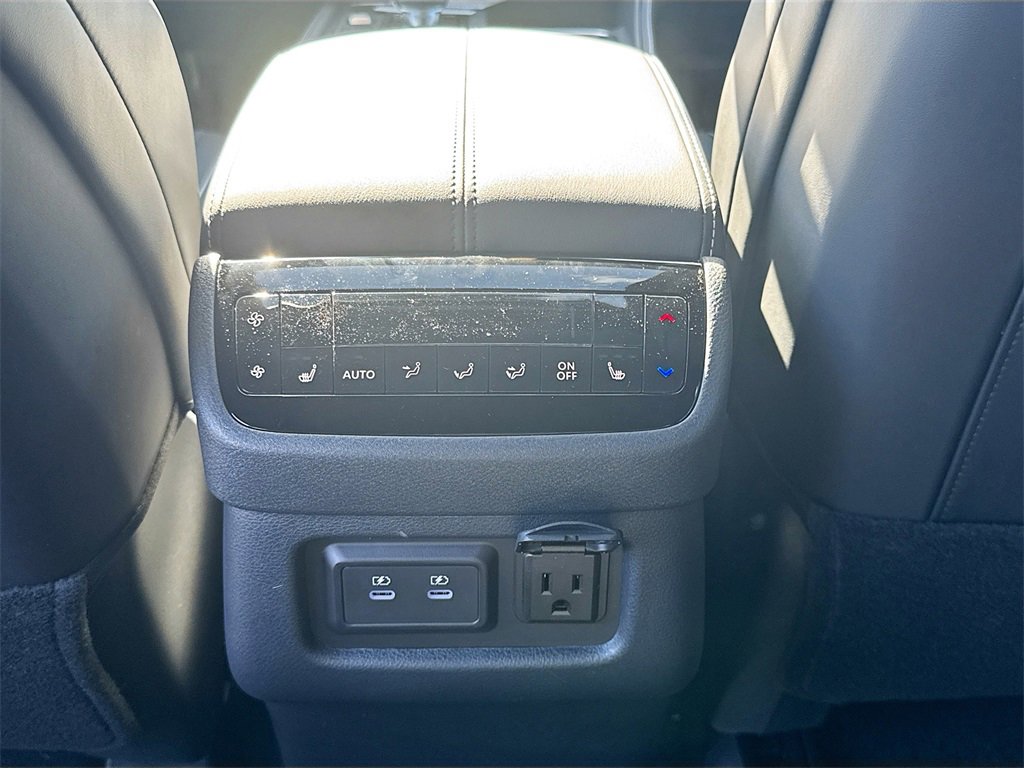 New 2026 INFINITI QX60 Autograph w/ Dark Cargo Package image 27