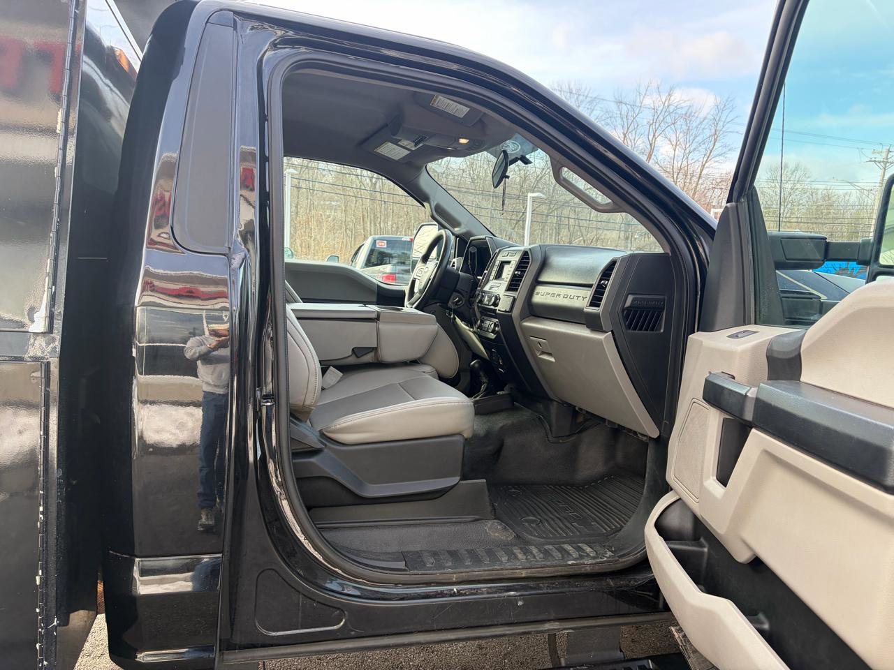 Used 2018 Ford F550 4x4 Regular Cab Super Duty image 33