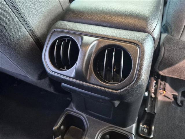 Used 2025 Jeep Wrangler Sport AWD/4WD image 21