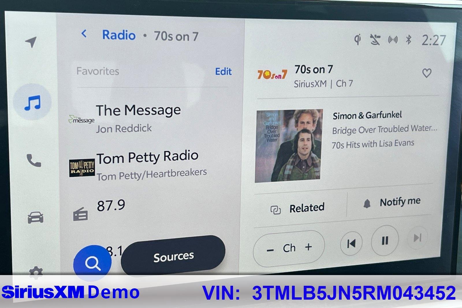 Used 2024 Toyota Tacoma Limited w/ Limited Package (LT) image 23
