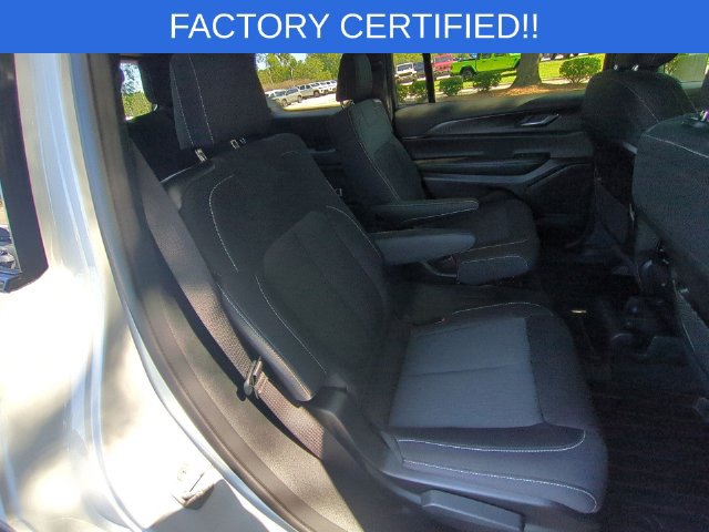 Certified 2024 Jeep Grand Cherokee L Laredo RWD image 36
