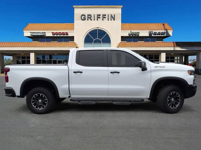 Used 2024 Chevrolet Silverado 1500 ZR2 AWD/4WD image 3