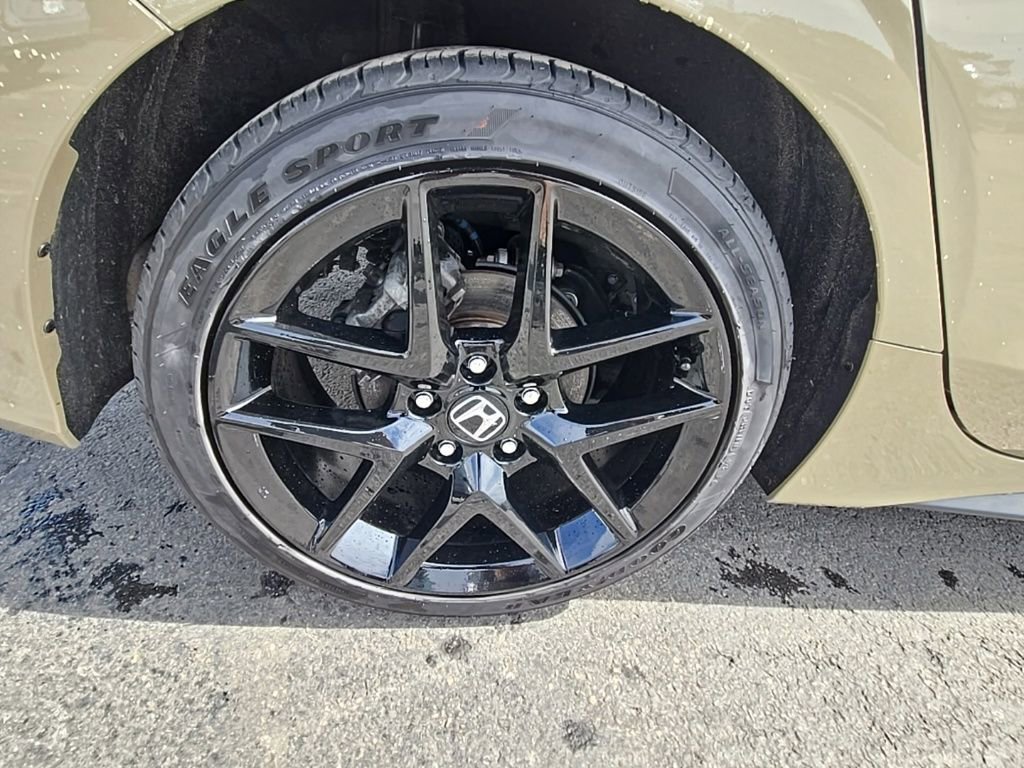 Used 2025 Honda Civic Sport image 9