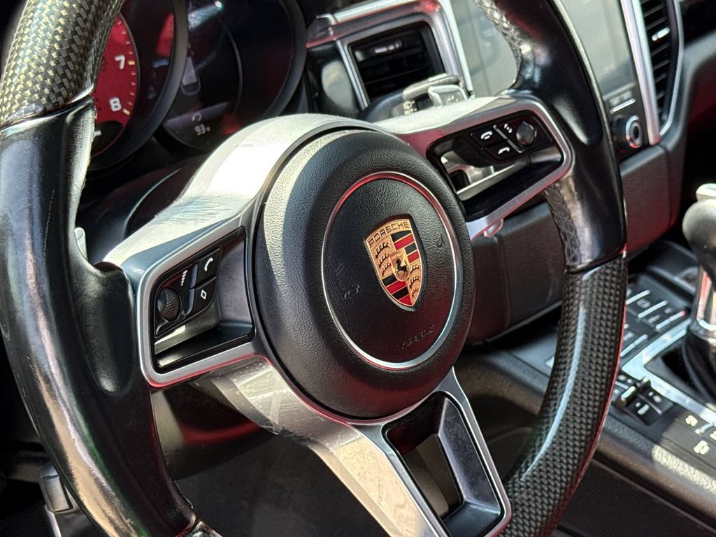 Used 2018 Porsche Macan GTS AWD/4WD image 29