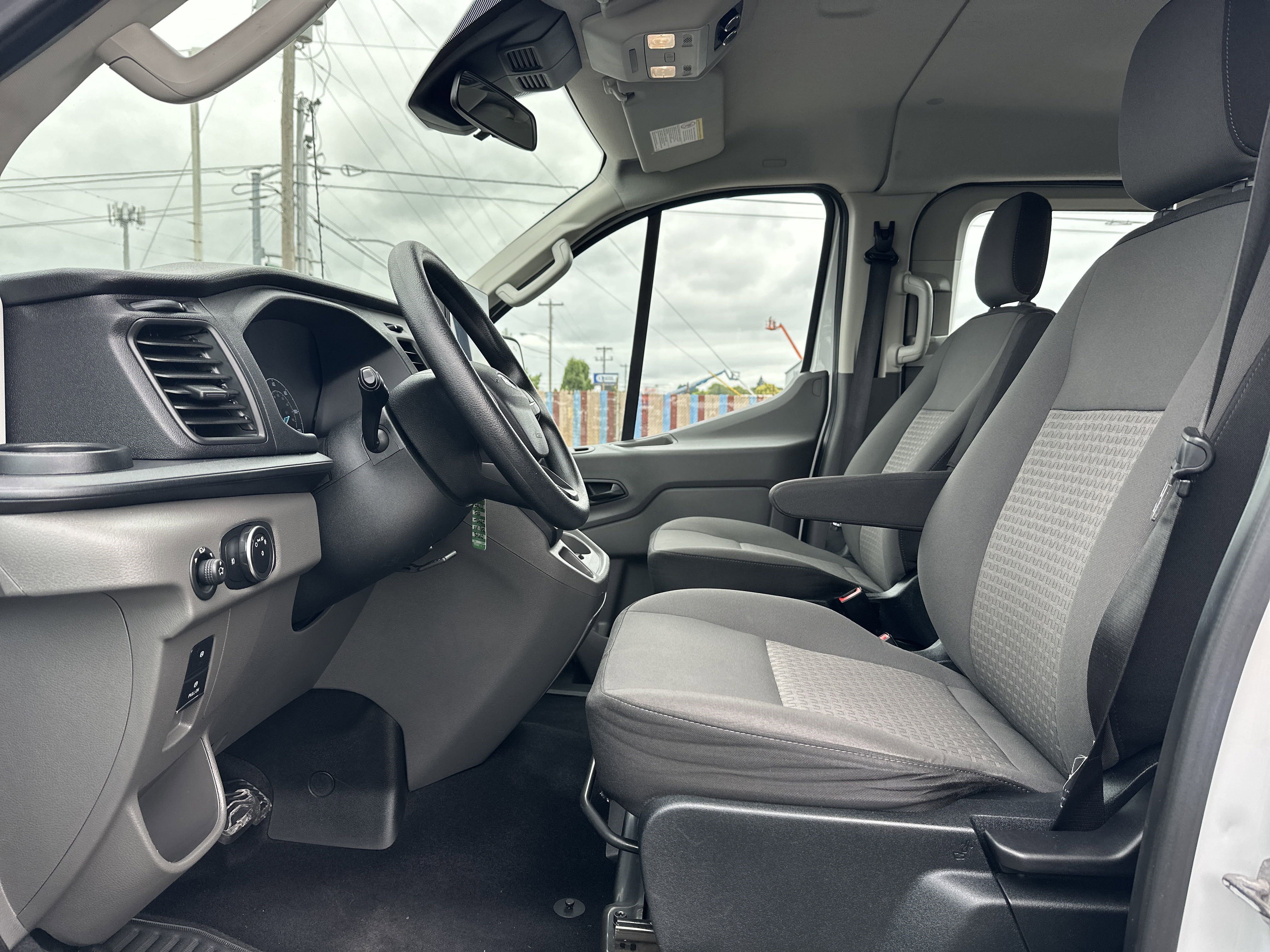 Used 2022 Ford Transit 350 XLT image 10