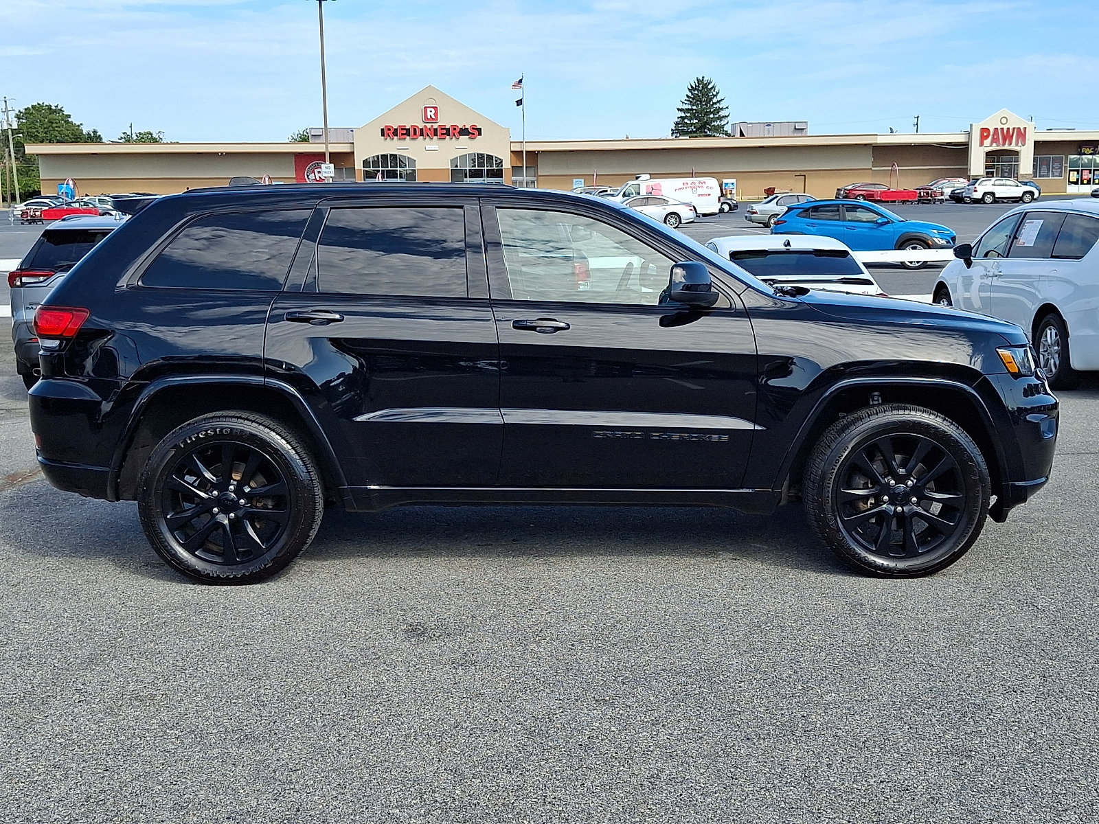 Used 2019 Jeep Grand Cherokee Altitude AWD/4WD image 7