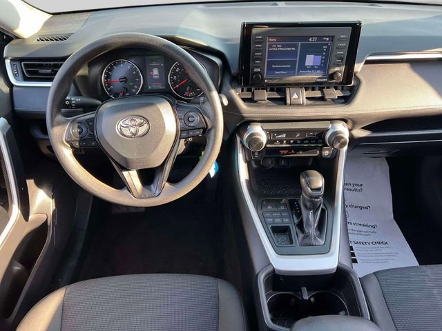 Certified 2022 Toyota RAV4 LE w/ Carpet Mat Package (TMS) image 13