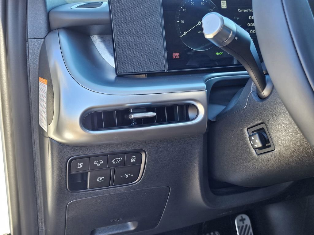 New 2026 Hyundai Ioniq 9 Calligraphy image 16