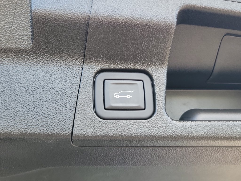 Used 2023 GMC Acadia Denali w/ Denali Ultimate Package AWD/4WD image 40