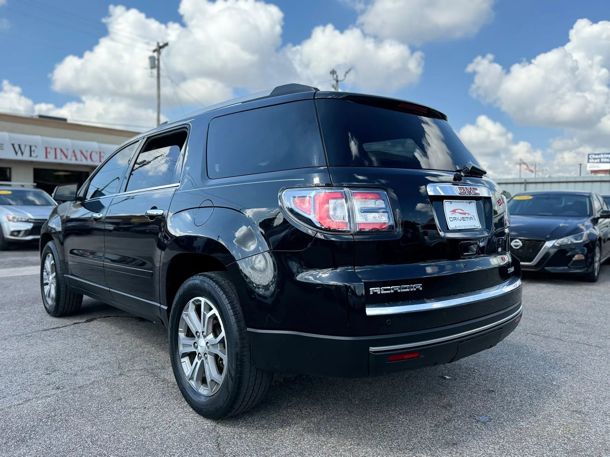 Used 2015 GMC Acadia SLT FWD image 11