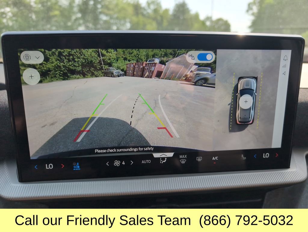 Used 2025 Ford Explorer Platinum w/ Ultimate Package AWD/4WD image 22