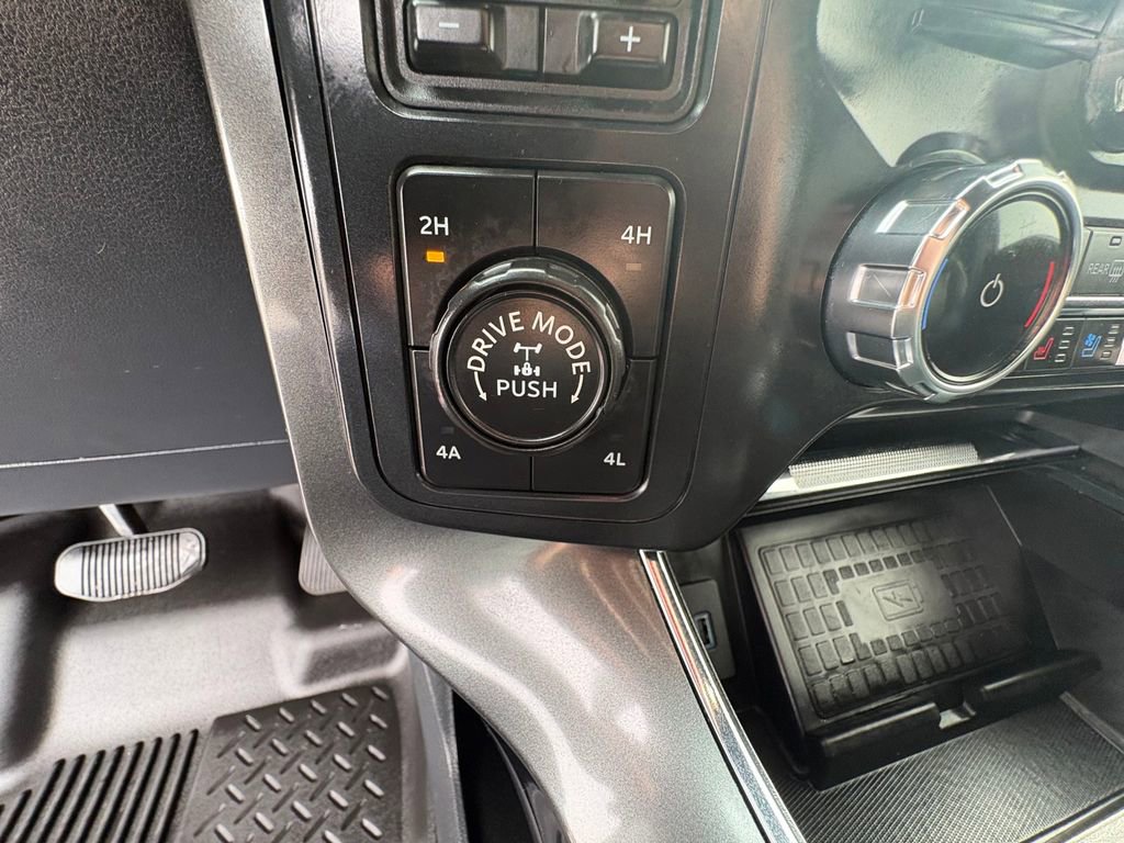 Certified 2022 Ford F150 Lariat w/ Equipment Group 502A High image 16