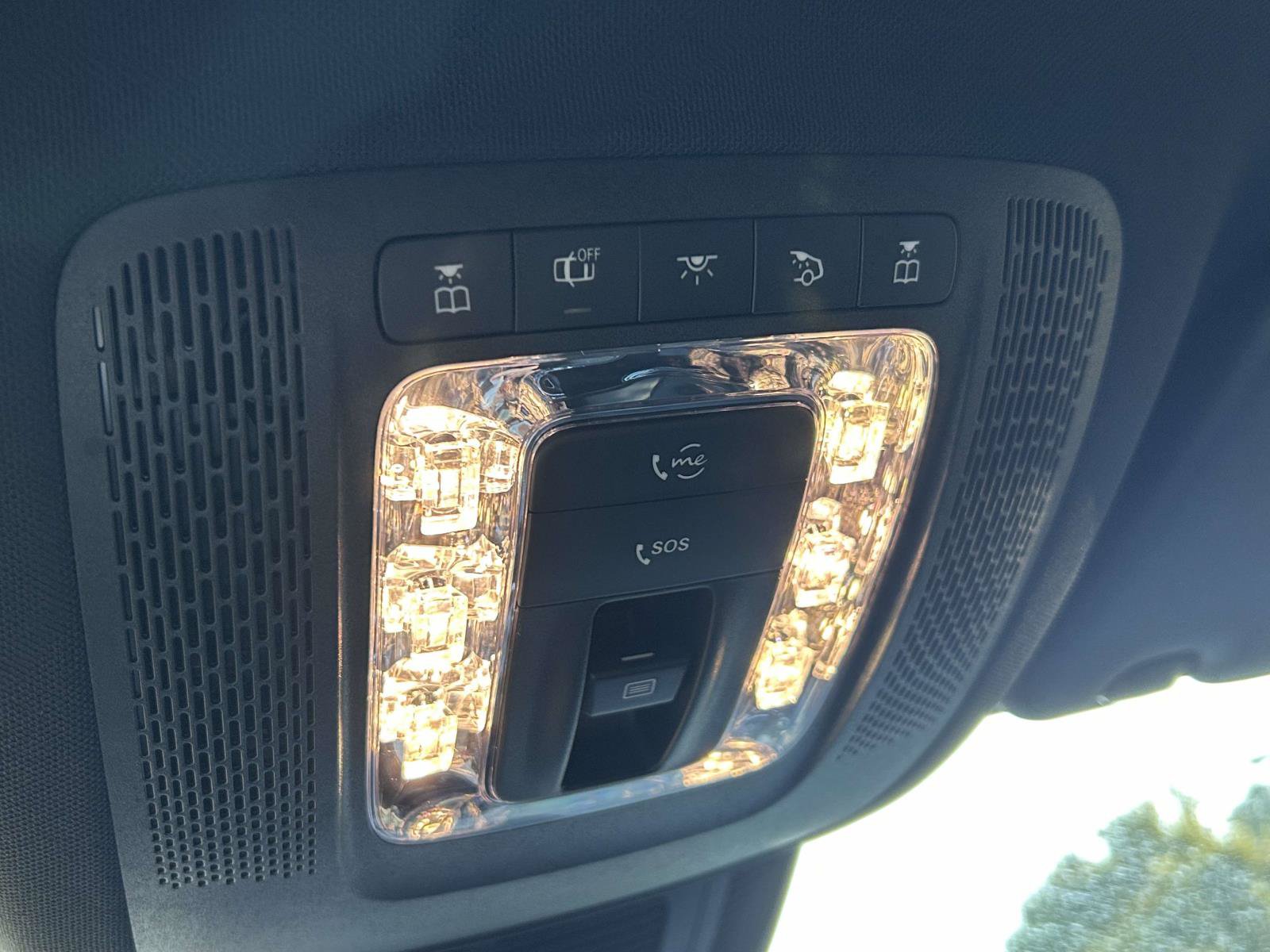 Certified 2025 Mercedes-Benz GLE 450e 4MATIC image 36