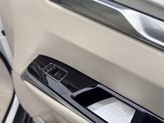 Used 2025 Cadillac Escalade Sport Platinum w/ LPO, ONYX Package image 16