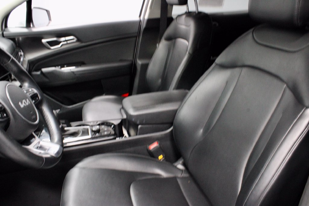 Used 2024 Kia Sportage EX AWD/4WD image 25