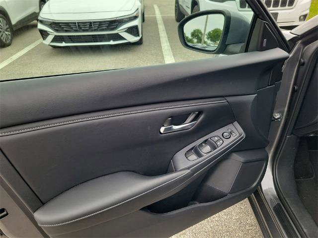 Certified 2024 Nissan Sentra SV image 23