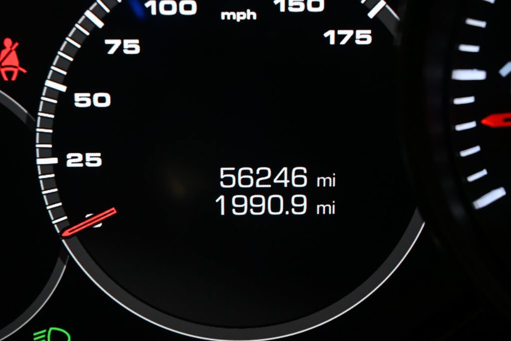 Used 2020 Porsche Cayenne AWD/4WD image 12