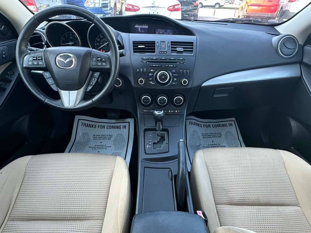 Used 2013 MAZDA MAZDA3 i Touring FWD image 16