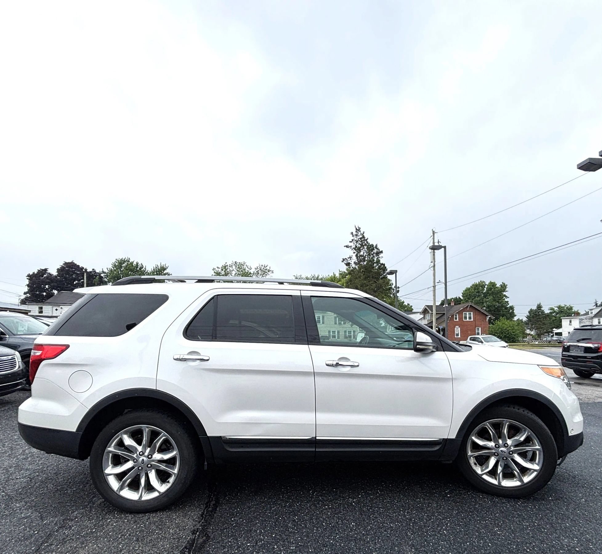 Used 2013 Ford Explorer Limited AWD/4WD image 6