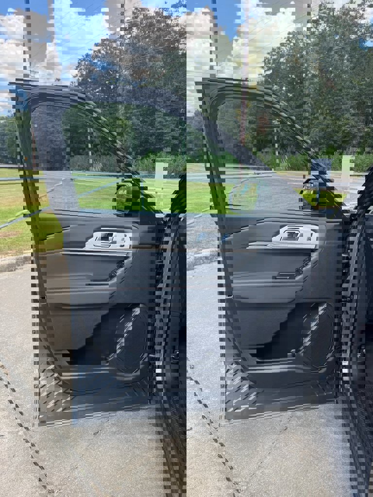 Used 2025 Ford Explorer Active image 7