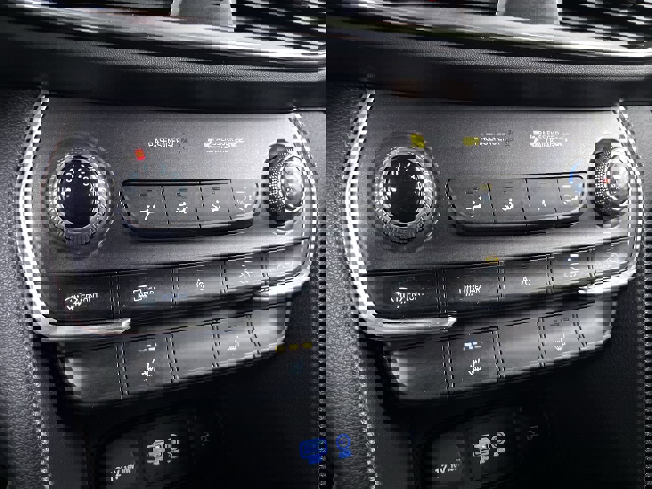 Used 2020 Hyundai Santa Fe SEL image 16