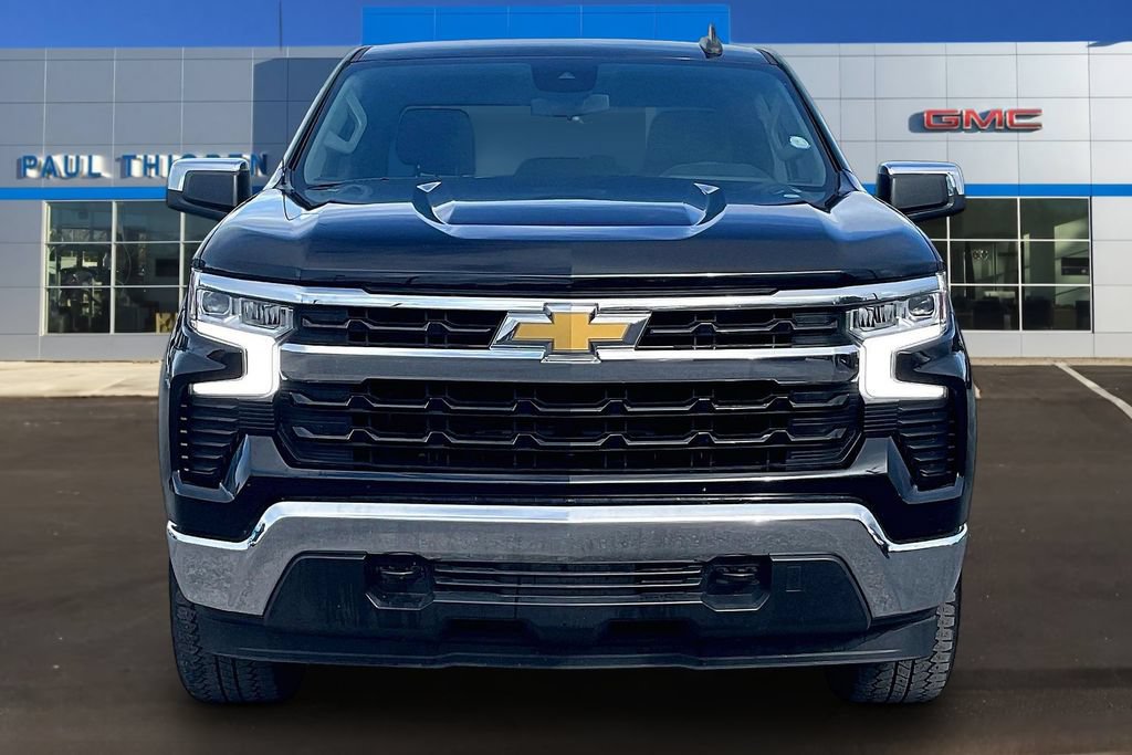 Used 2023 Chevrolet Silverado 1500 LT AWD/4WD image 2