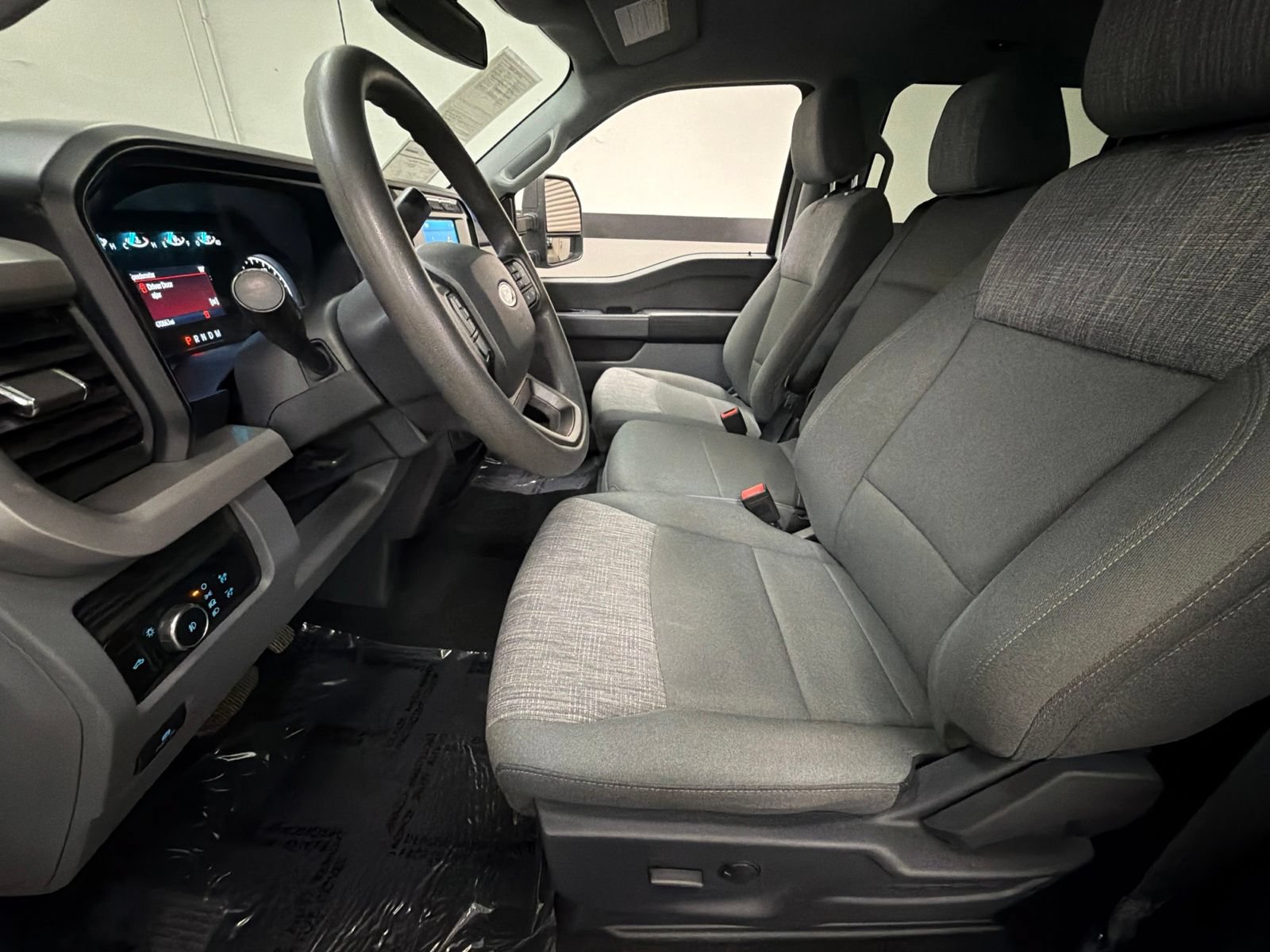 Used 2023 Ford F250 XLT AWD/4WD image 23