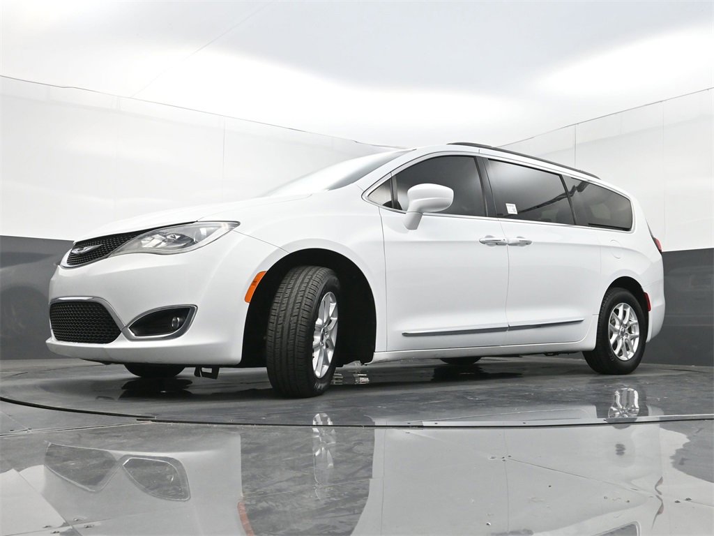 Used 2017 Chrysler Pacifica Touring-L image 23