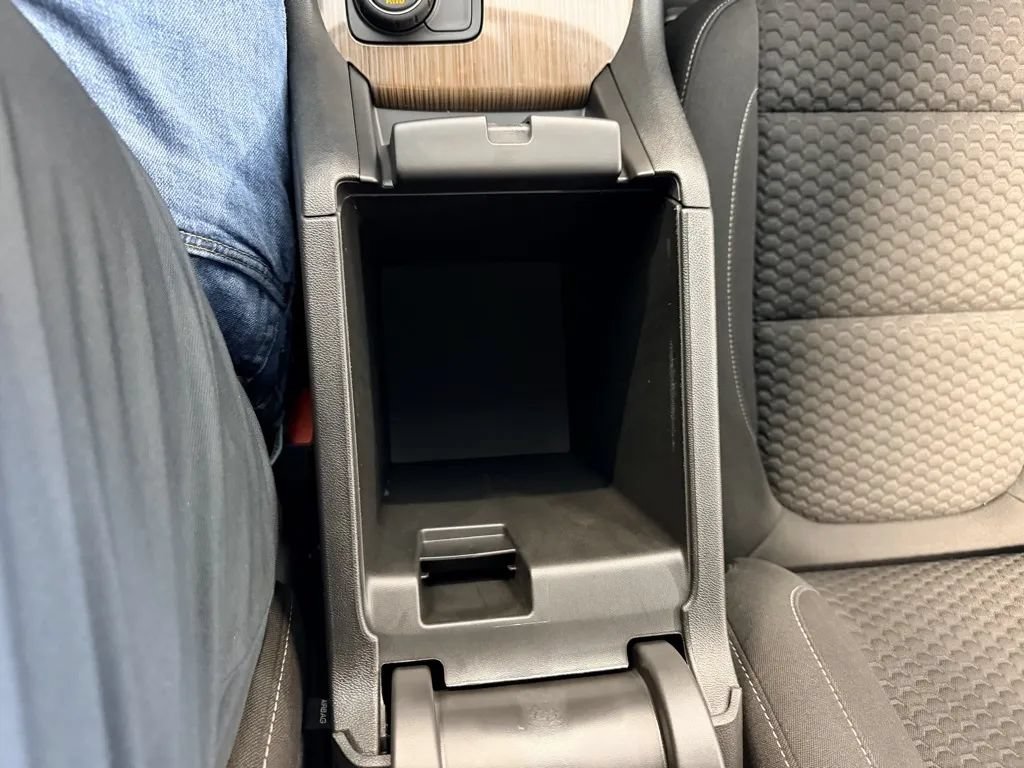 Used 2019 GMC Acadia SLE w/ Driver Alert Package I AWD/4WD image 39