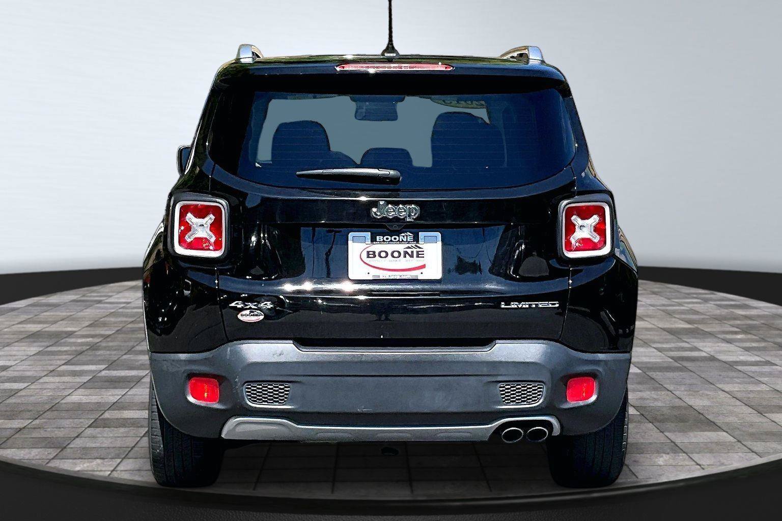 Used 2015 Jeep Renegade Limited AWD/4WD image 4