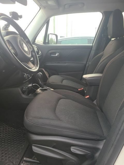 Used 2016 Jeep Renegade 75th Anniversary AWD/4WD image 15