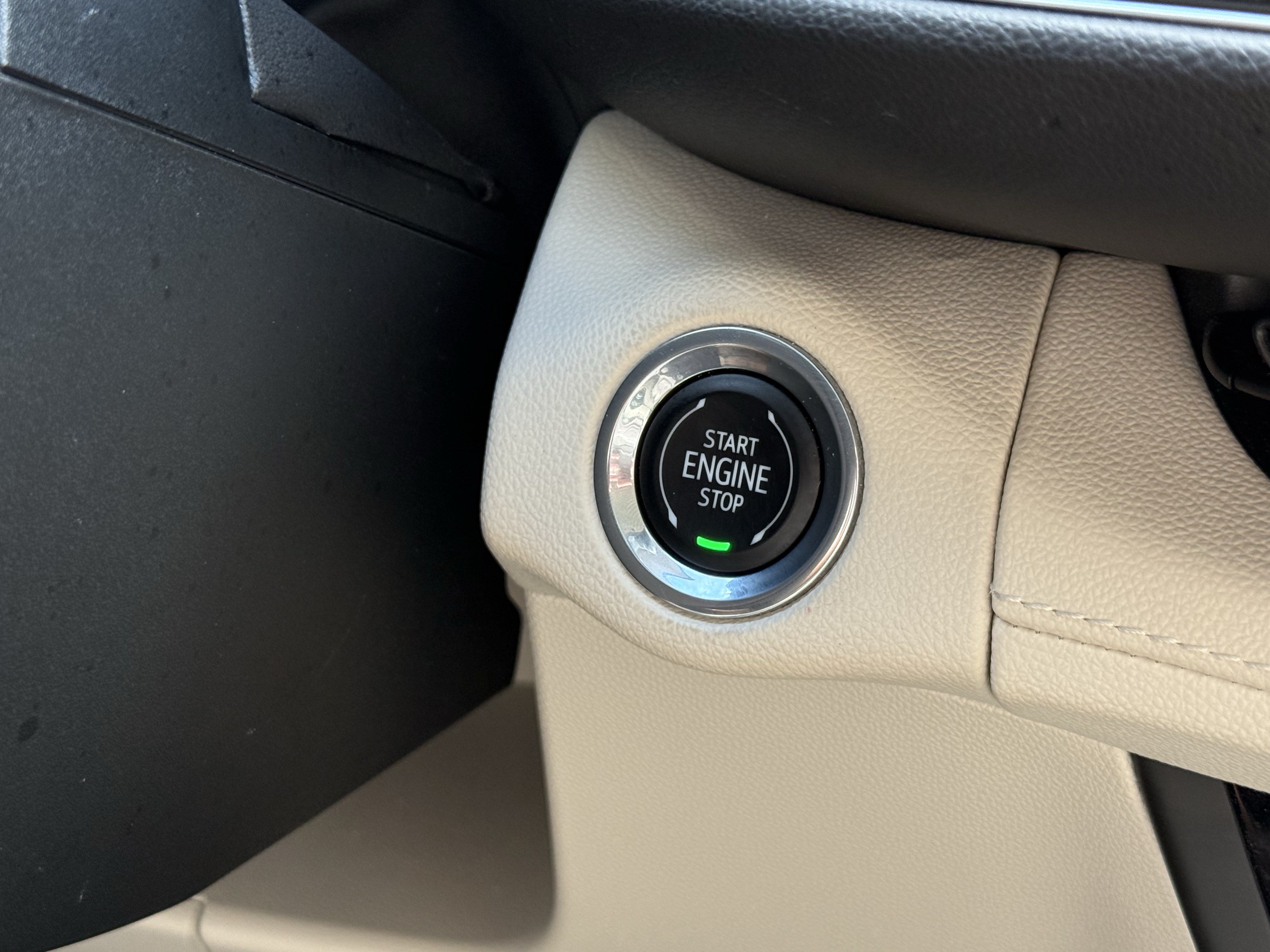 Used 2023 Buick Envision Essence w/ Technology Package I AWD/4WD image 25