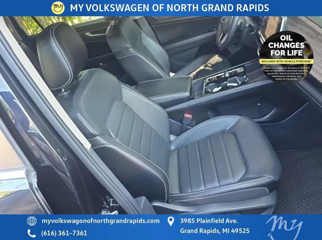 Certified 2024 Volkswagen Atlas SEL AWD/4WD image 8